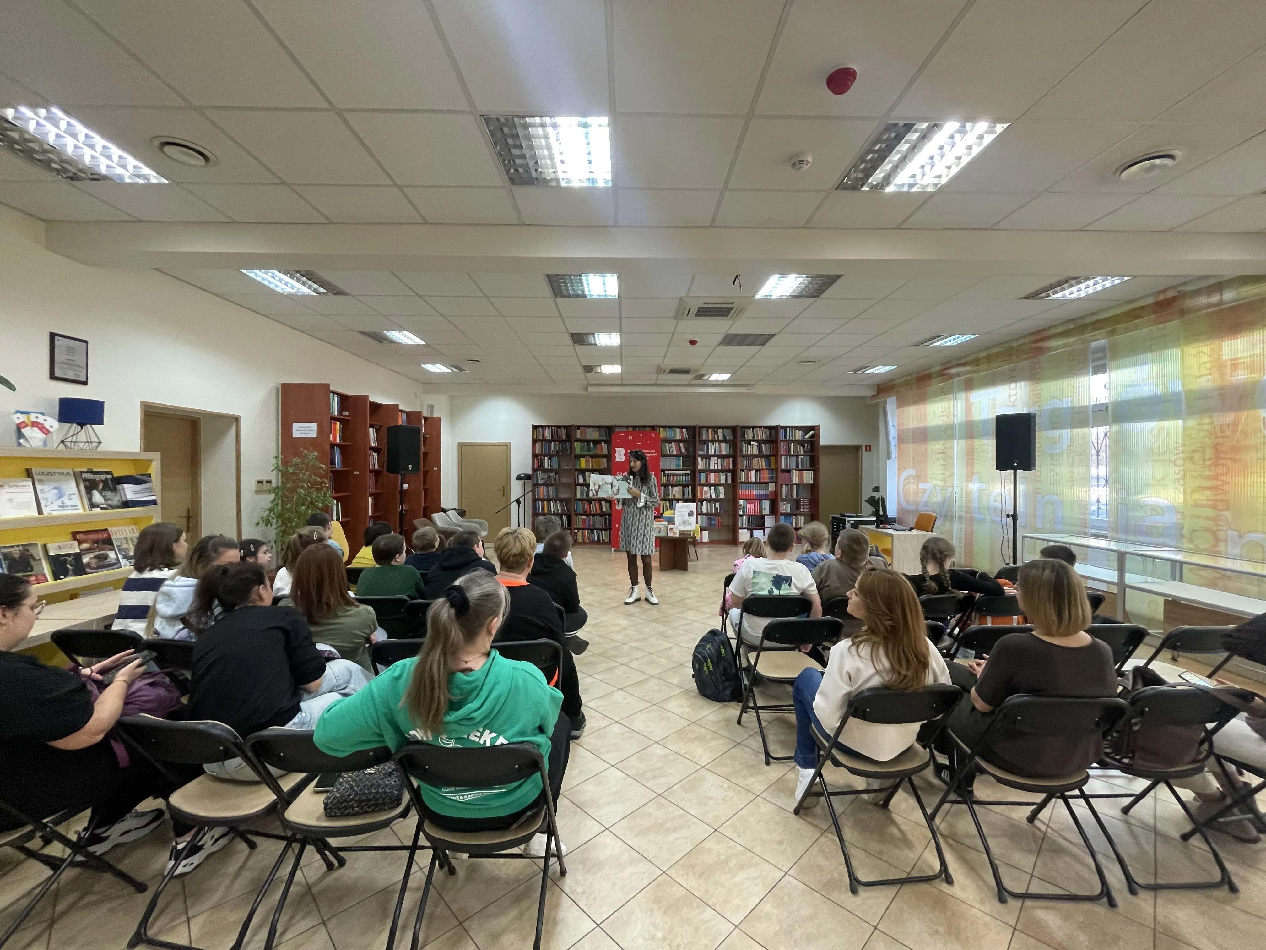 spotkanie autorskie z Małgorzatą Swędrowską ZMYSŁBOOKI