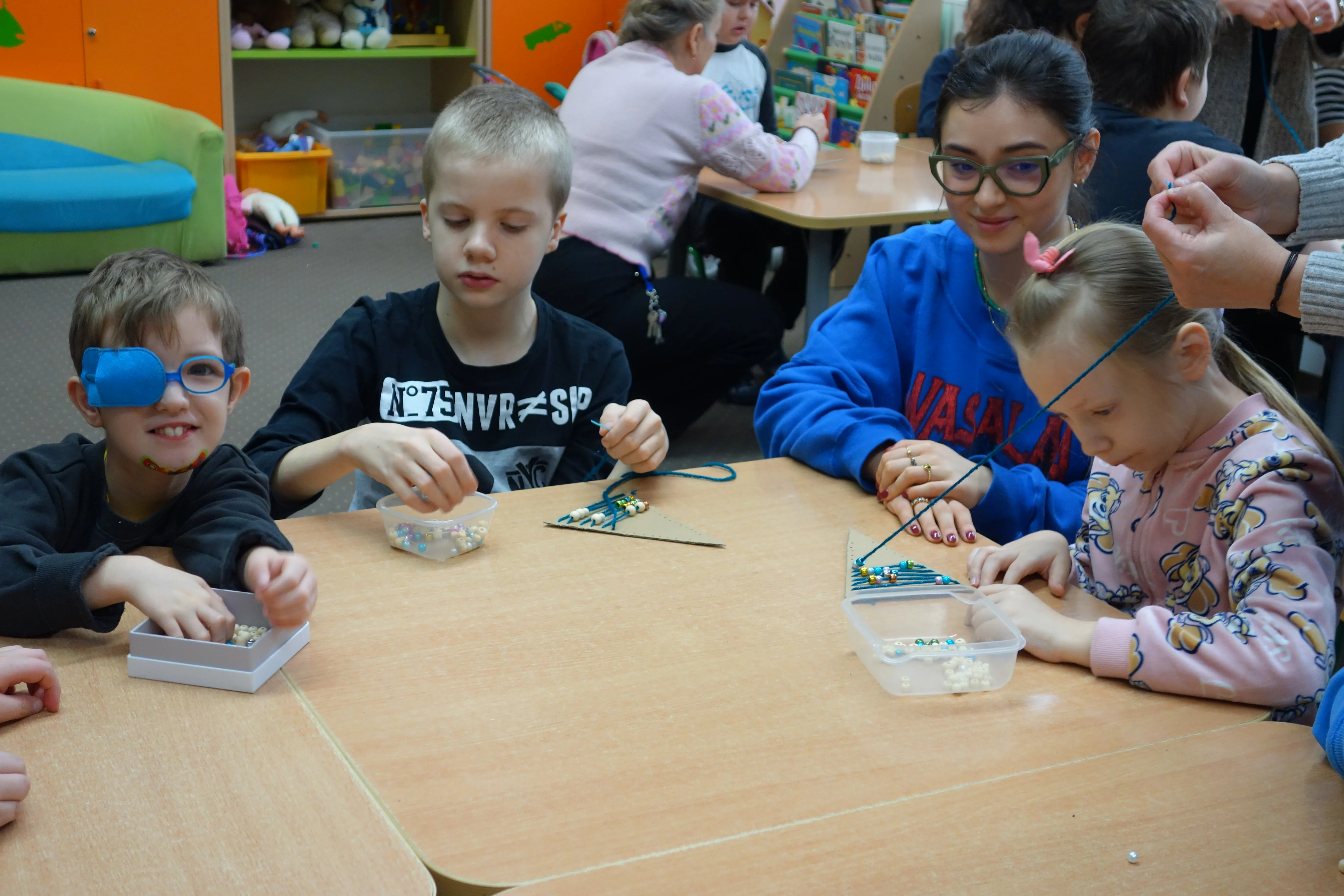 Lekcja biblioteczna -  "Choinkowe ozdoby"