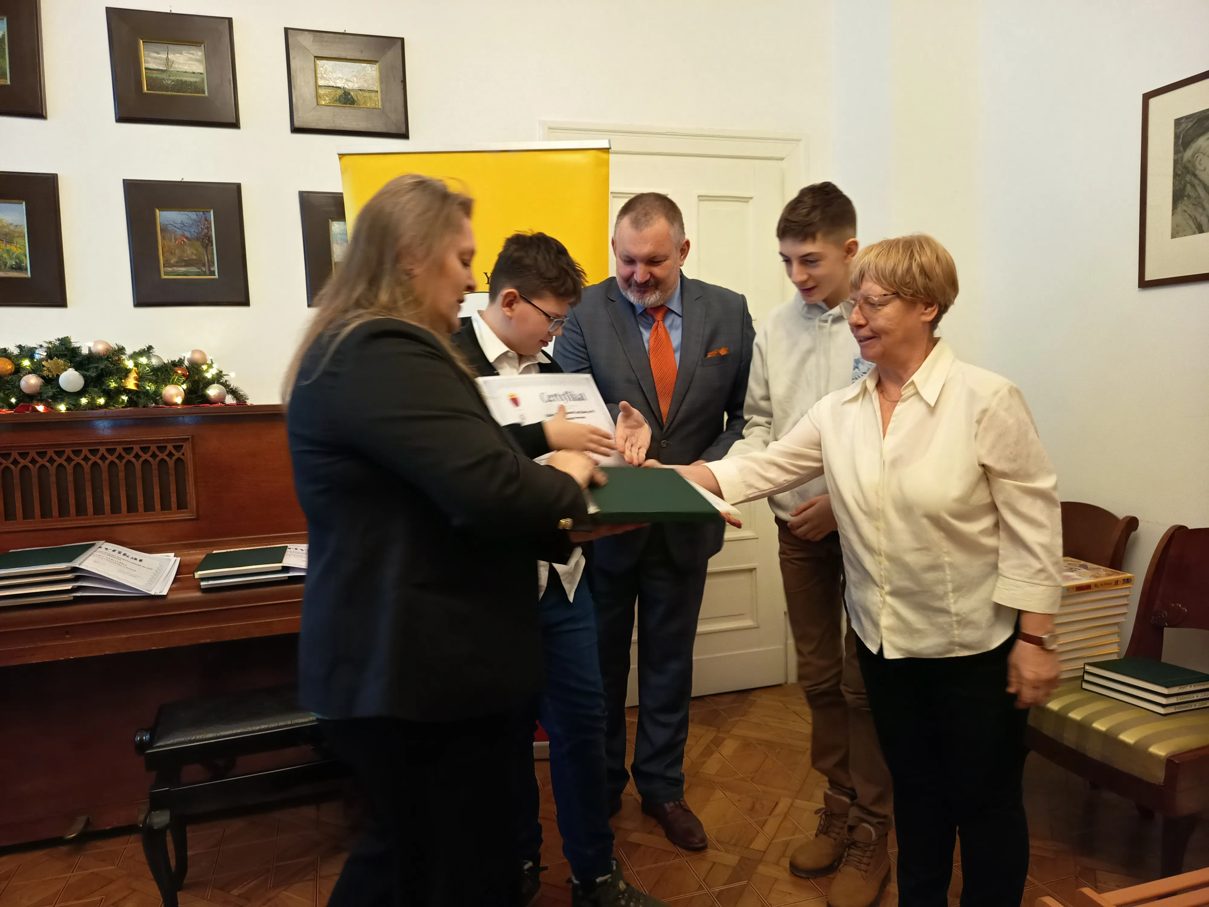 18 grudnia 2025 r. zdobyliśmy certyfikat Varsavianistycznej szkoły