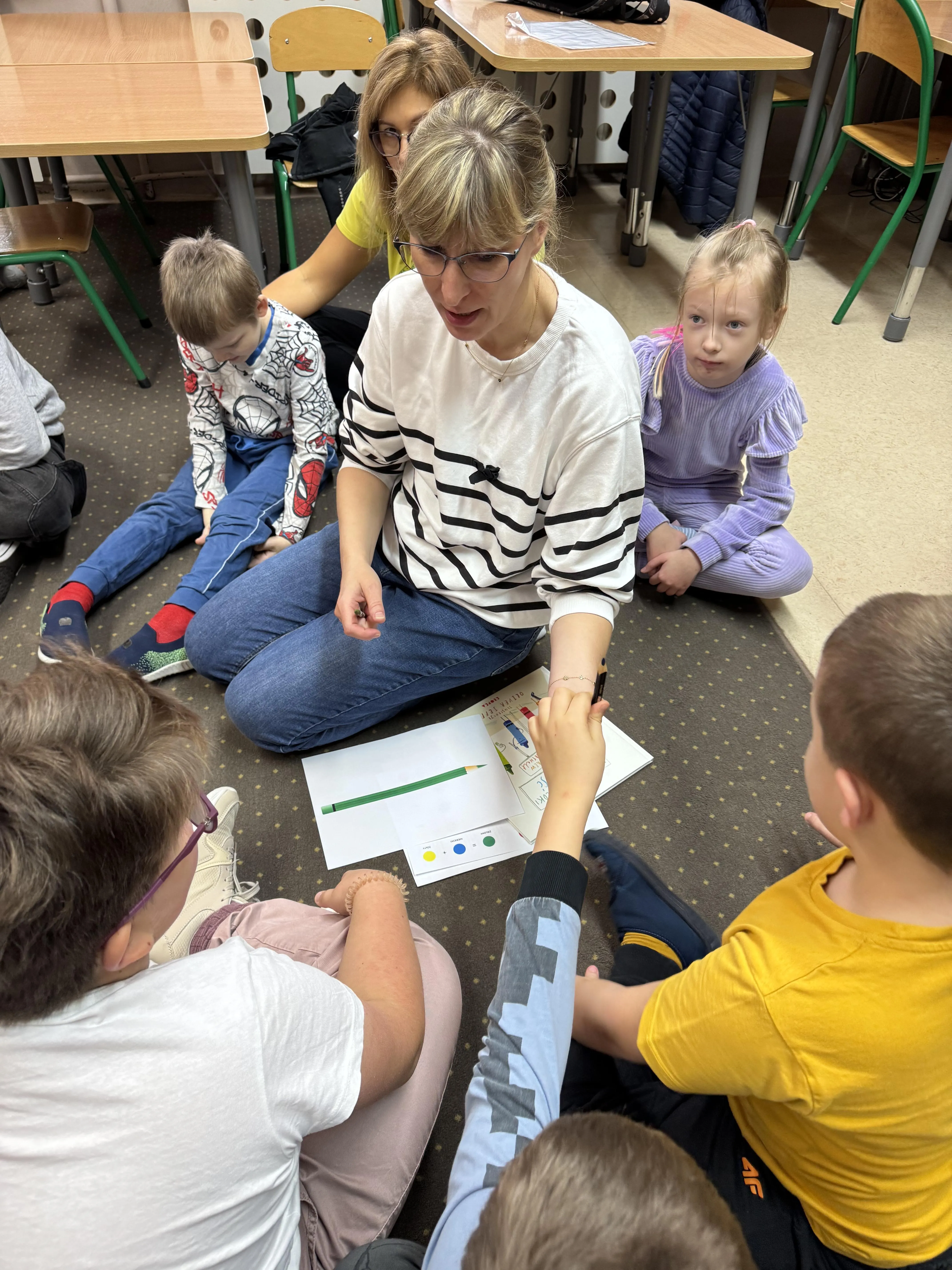 Lekcja biblioteczna - "Dzień Kolorowej Kredki"