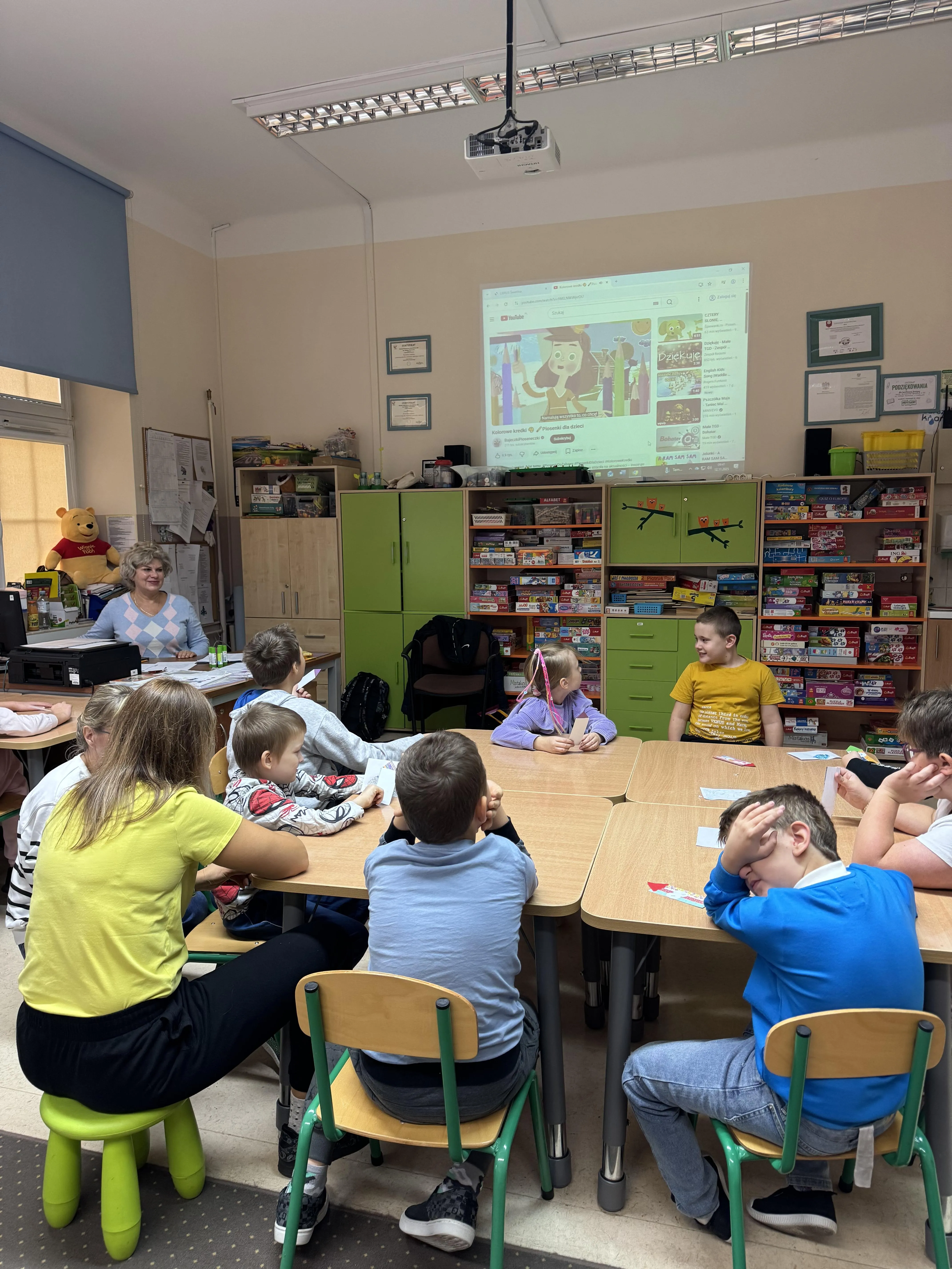 Lekcja biblioteczna - "Dzień Kolorowej Kredki"