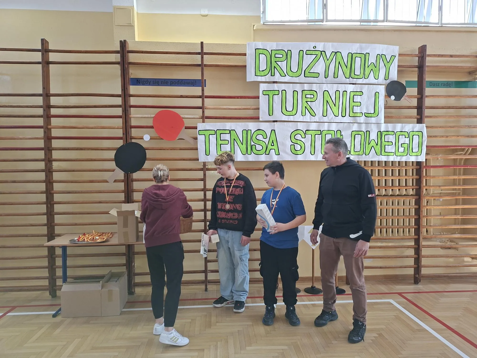 zawody Międzyszkolne w tenisie stołowym. 