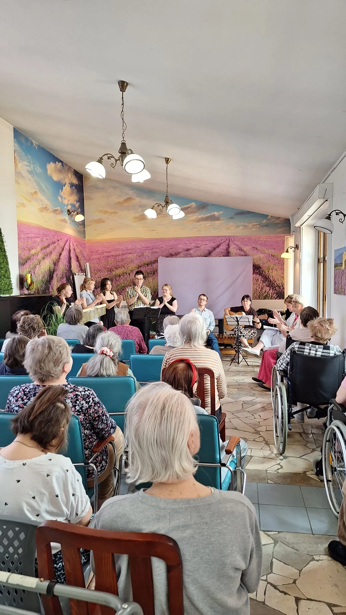 Koncert w Domu Pomocy Społecznej