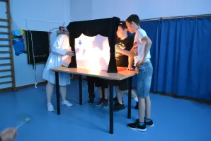 W Krainie Cieni – Warsztaty Teatralne dla Każdego