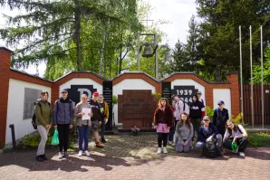 „Polegli niepokonani. Męczeństwo ludności Woli w Powstaniu Warszawskim"
