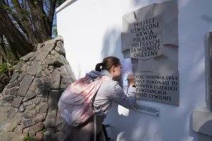 „Polegli niepokonani. Męczeństwo ludności Woli w Powstaniu Warszawskim"