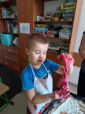 Piątki z eksperymentami w klasie 1a