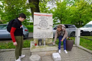 „Polegli niepokonani. Męczeństwo ludności Woli w Powstaniu Warszawskim"