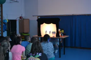 W Krainie Cieni – Warsztaty Teatralne dla Każdego