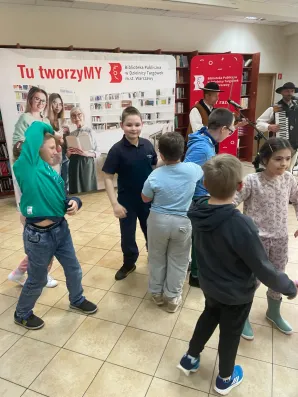 Inauguracja projektu „Zmysłbooki – CzytajMY (wszystkimi zmysłami) razem!”