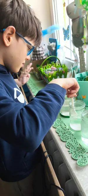 Kolejne piątki z eksperymentami w klasie 1a