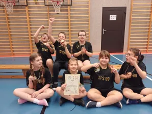 Zawody dla klas 1-3 "W zdrowym ciele zdrowy duch"