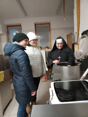 Zbiórka ciepłych rzeczy.