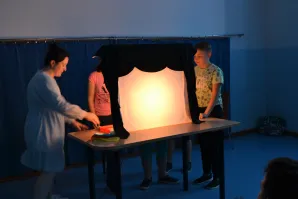 W Krainie Cieni – Warsztaty Teatralne dla Każdego