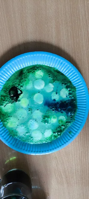 Kolejne piątki z eksperymentami w klasie 1a