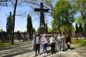 „Polegli niepokonani. Męczeństwo ludności Woli w Powstaniu Warszawskim"