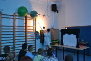 W Krainie Cieni – Warsztaty Teatralne dla Każdego