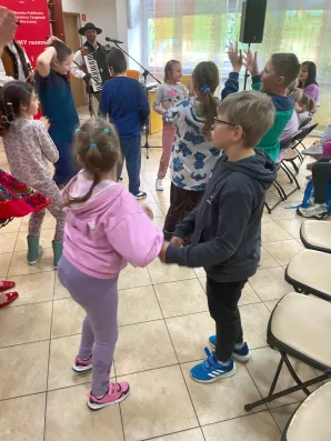 Inauguracja projektu „Zmysłbooki – CzytajMY (wszystkimi zmysłami) razem!”