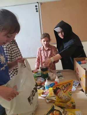 Szkolne Koło Caritas - powodzianom