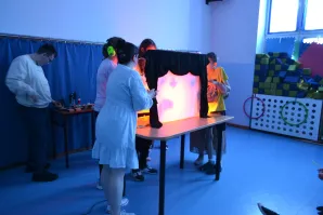 W Krainie Cieni – Warsztaty Teatralne dla Każdego