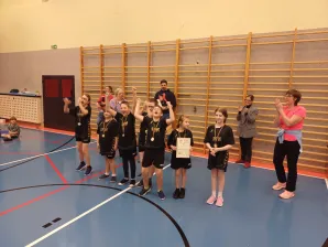 Zawody dla klas 1-3 "W zdrowym ciele zdrowy duch"