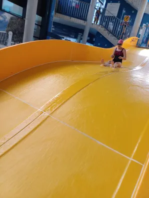 Warsztaty pływackie na pływalni Warszawianka