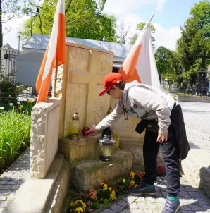 „Polegli niepokonani. Męczeństwo ludności Woli w Powstaniu Warszawskim"