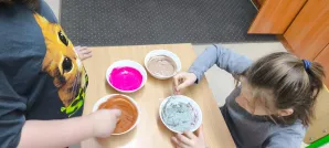 Kolejne piątki z eksperymentami w klasie 1a